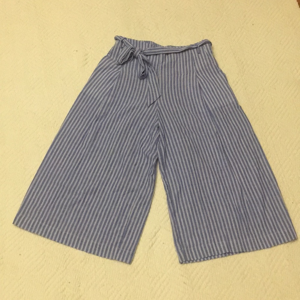 Luxe wide leg striped capri pants
